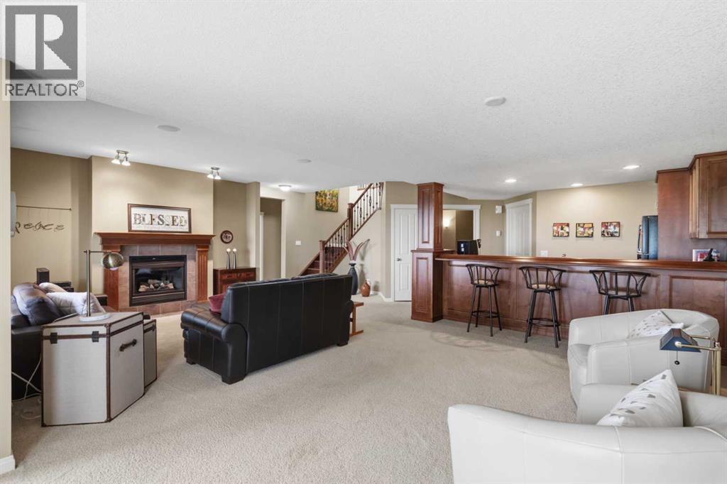 106 Gleneagles Estates Lane, Cochrane