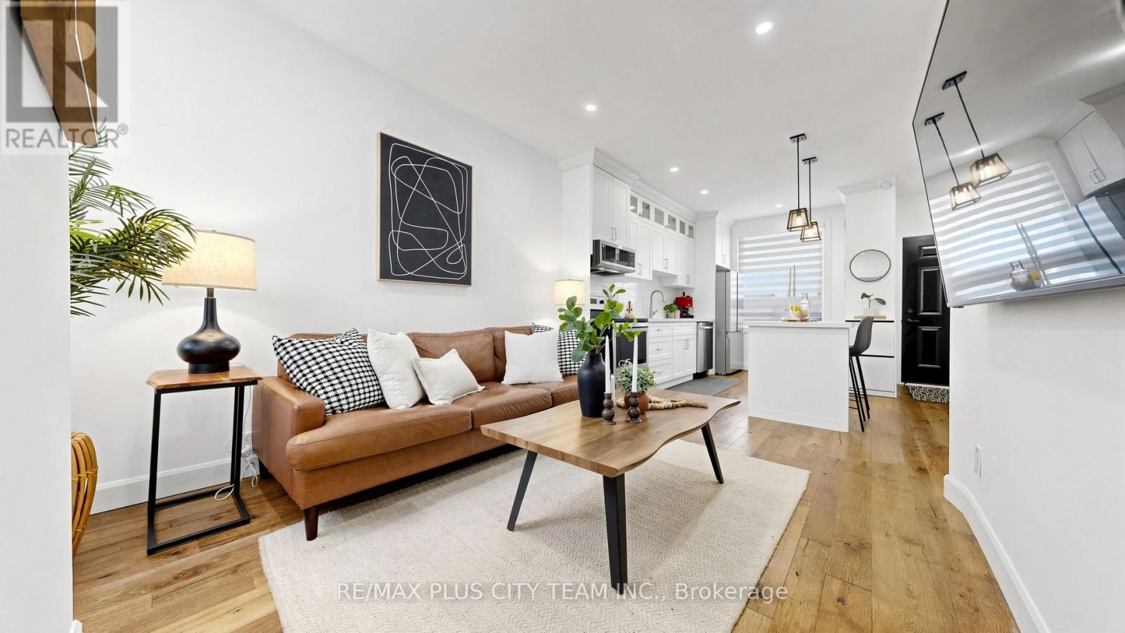 320 BOON AVENUE - 1