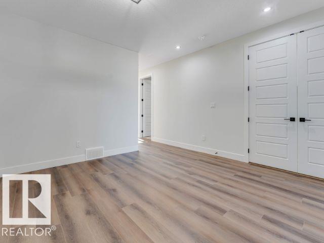 4319 36 ST - 15