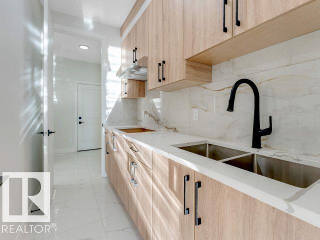 4319 36 ST - 9