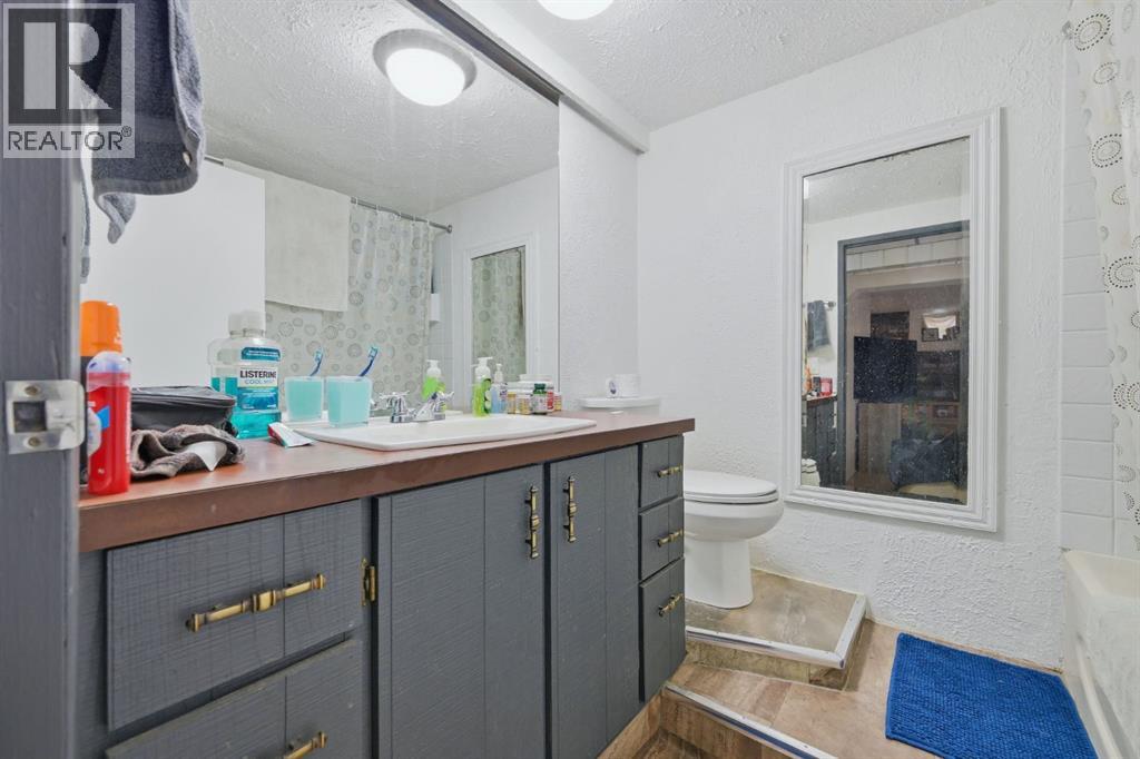 203 42 Avenue SW - 15