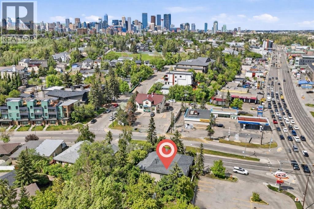 203 42 Avenue SW - 17