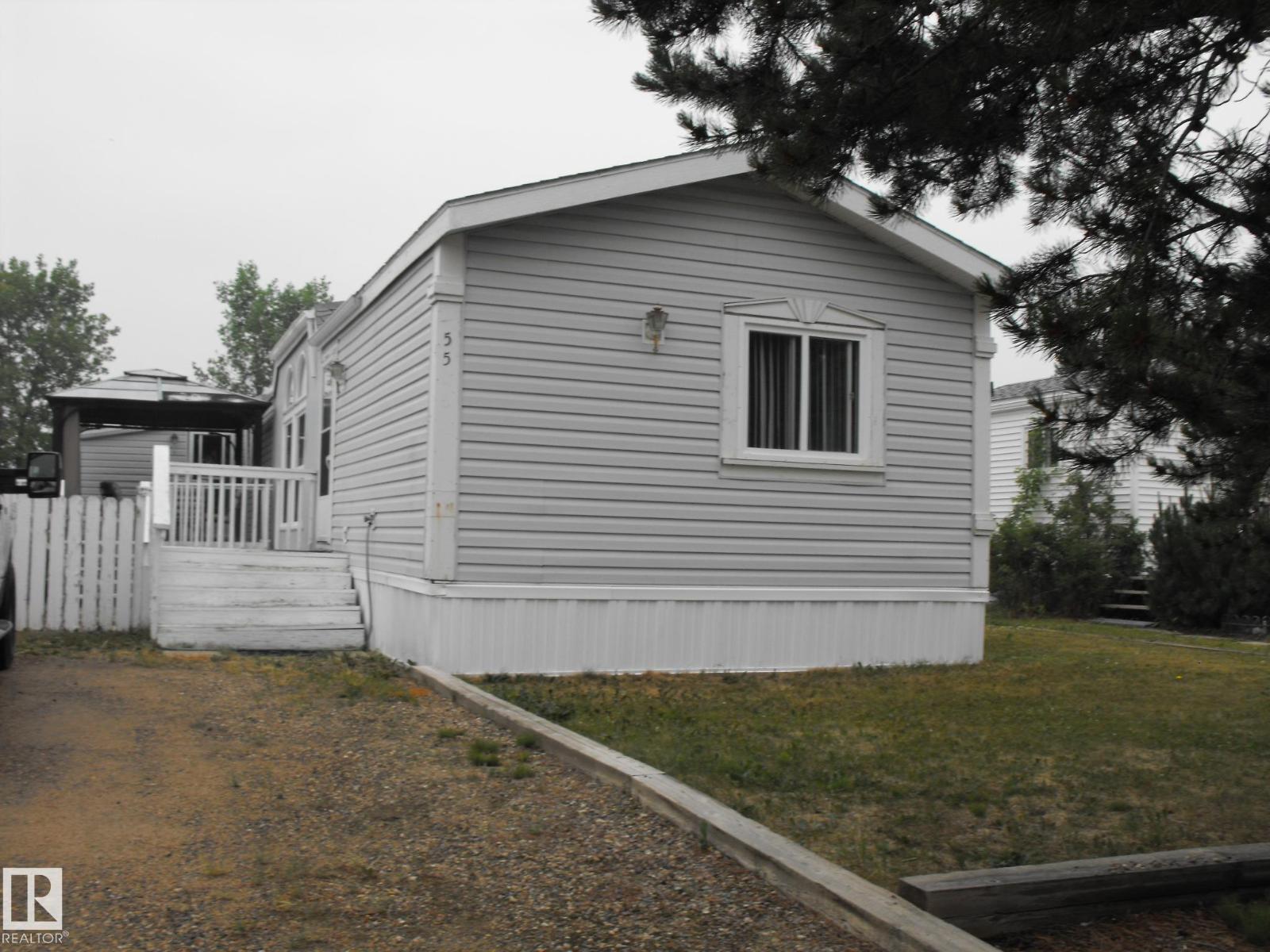 5506 55 AV — photo 34