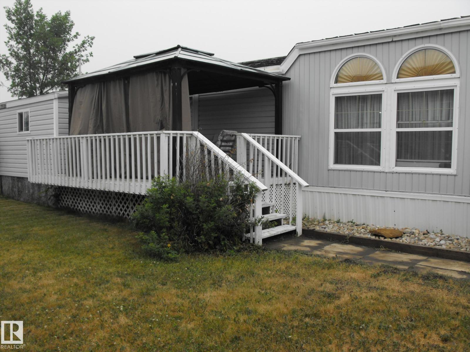 5506 55 AV — photo 33
