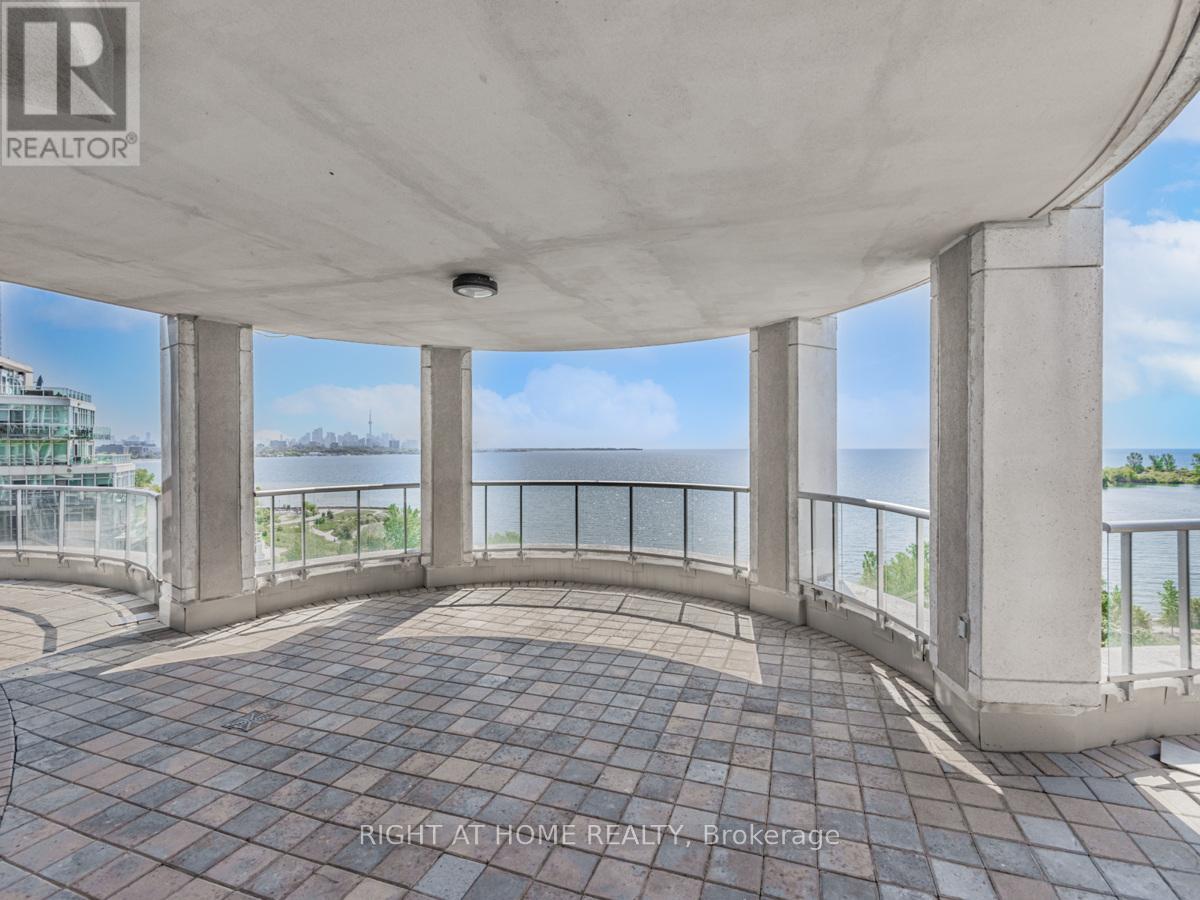 #LPH19 2095 LAKE SHORE BOULEVARD W - 36