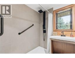 1420 Smithdale Rd, Ucluelet, BC V0R3A0 Photo 25