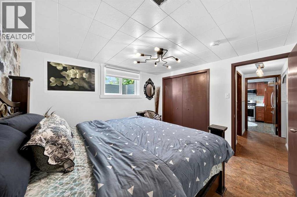 227 Martell Road NE - 40