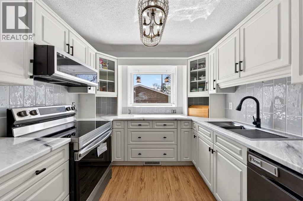 227 Martell Road NE - 10