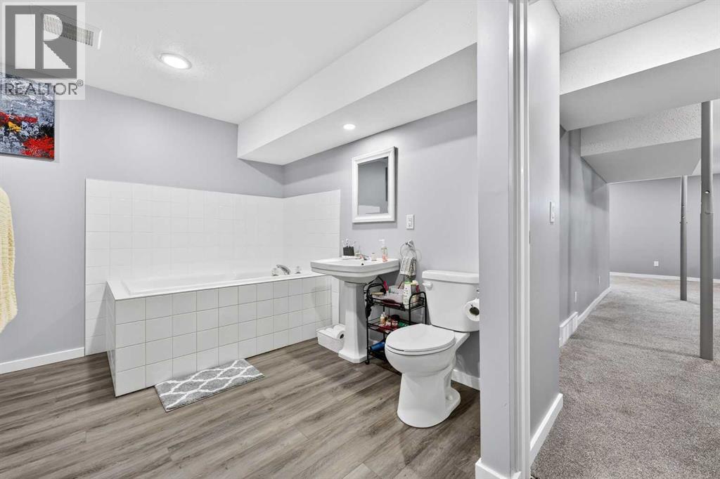 102 Southridge Place — photo 44