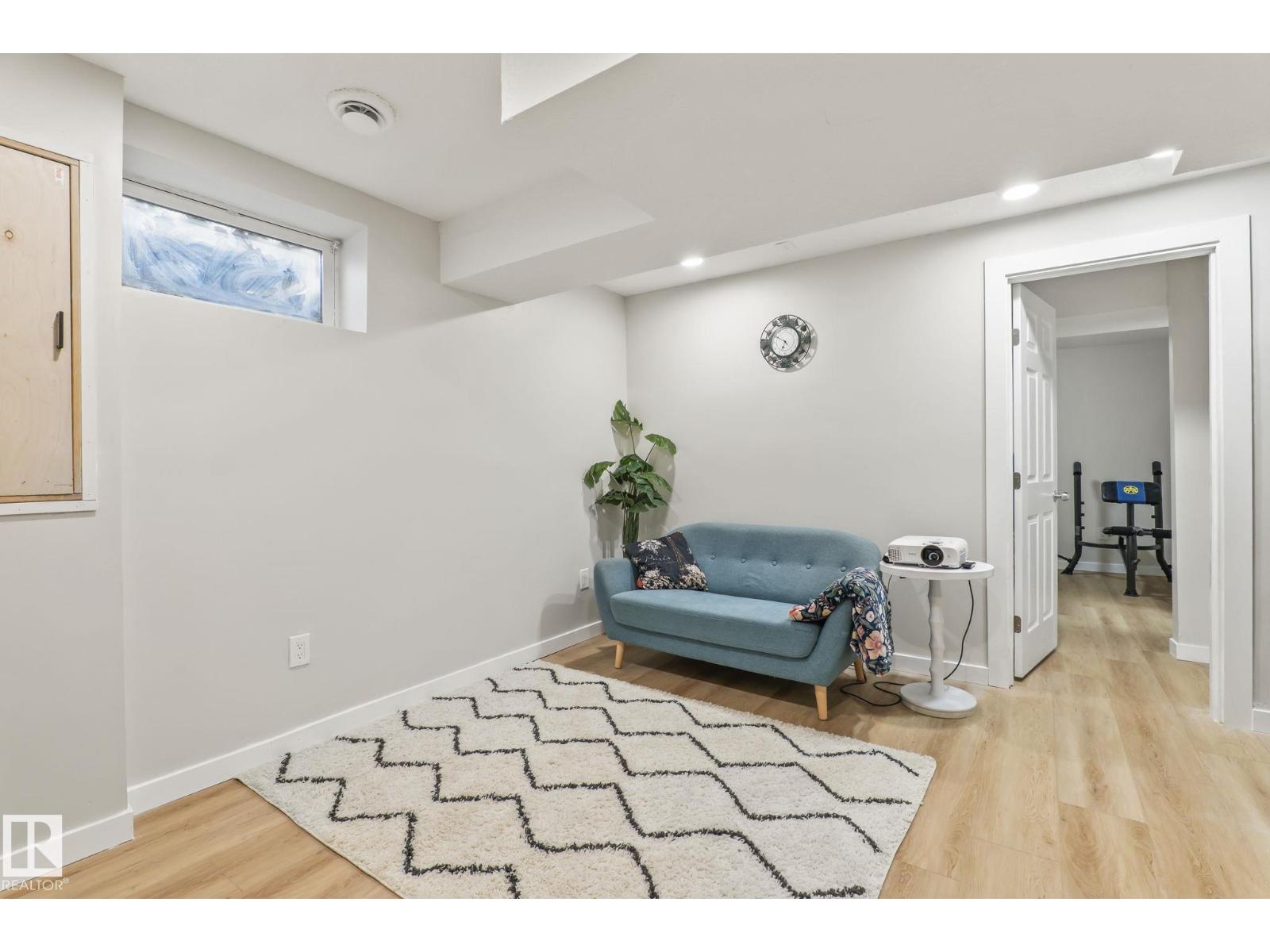 220 85ST SW - 22
