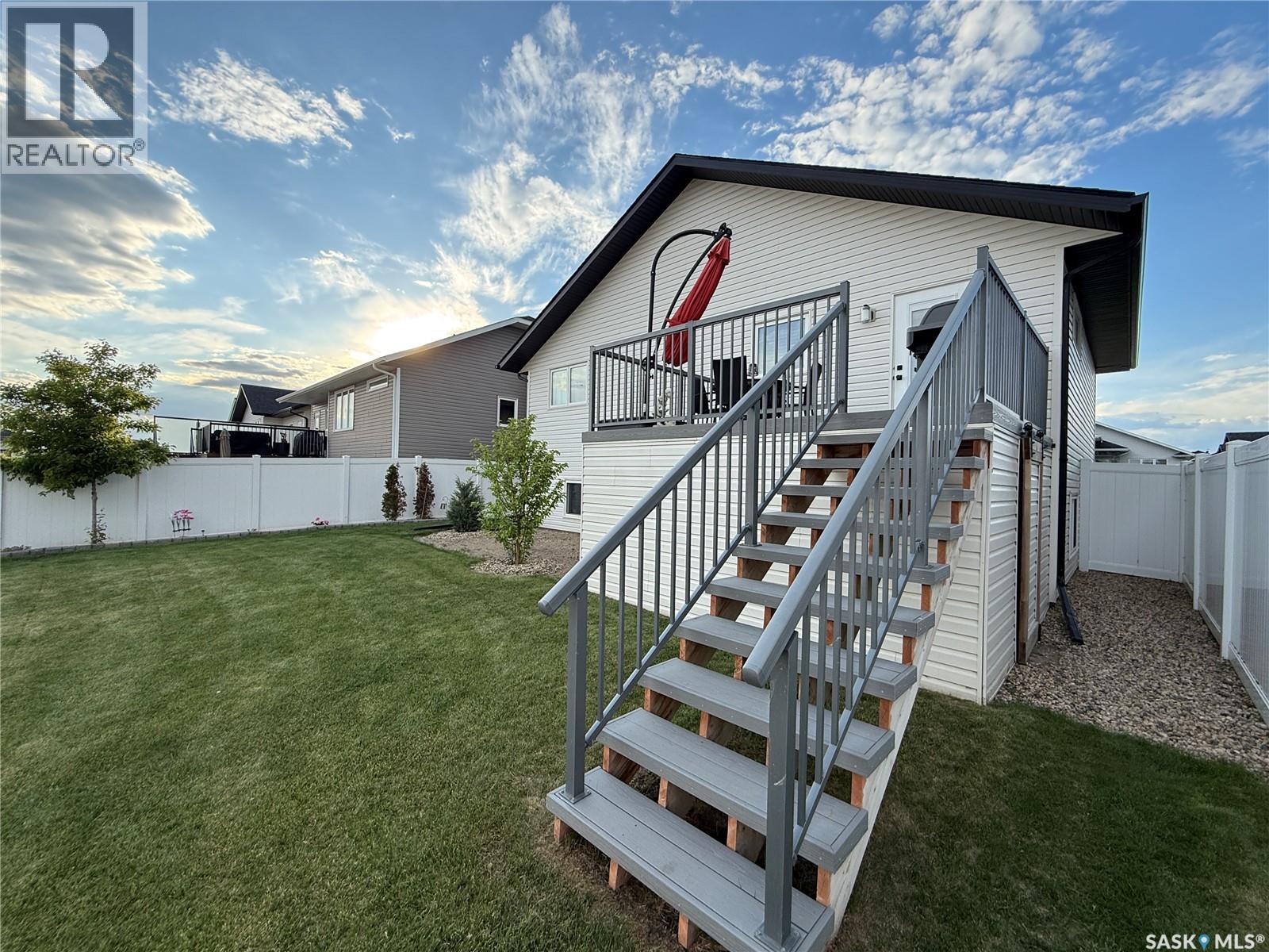 715 SCOTT CRESCENT — photo 31