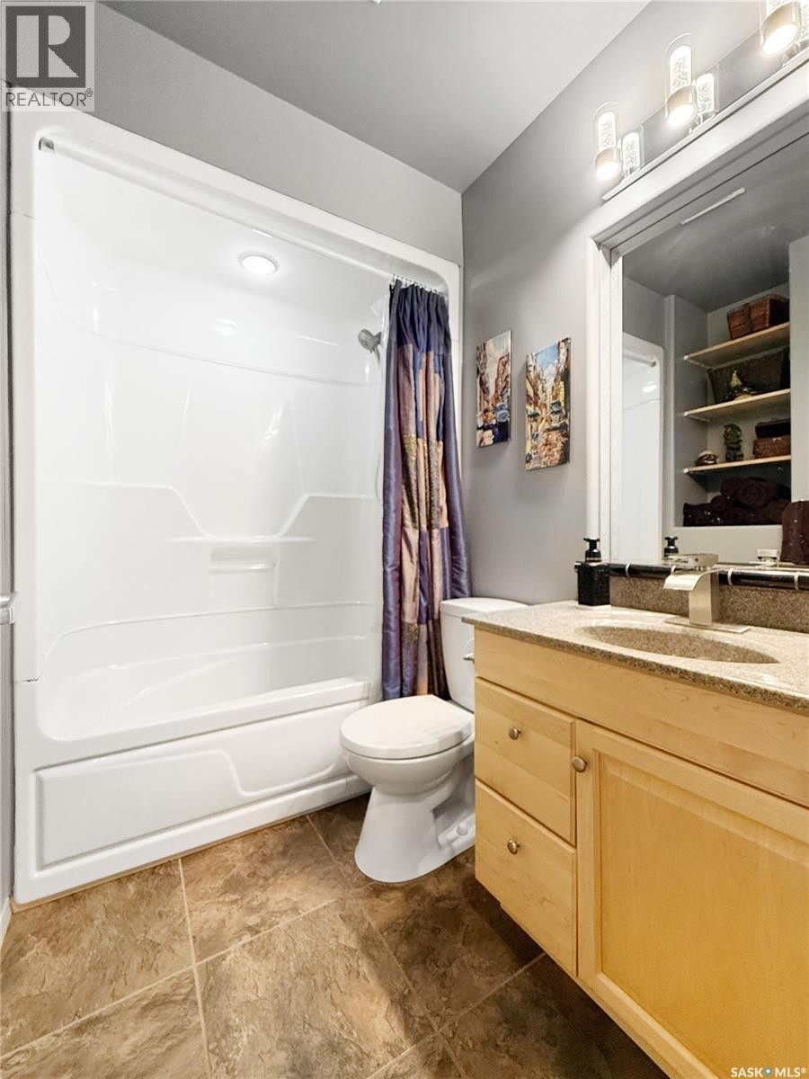 707 Sunset STREET N - 21