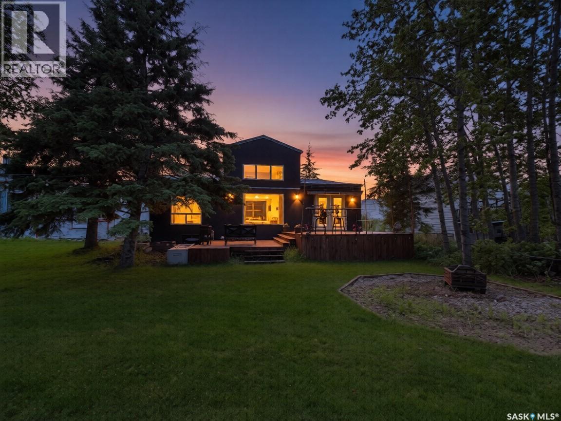 707 Sunset STREET N - 30