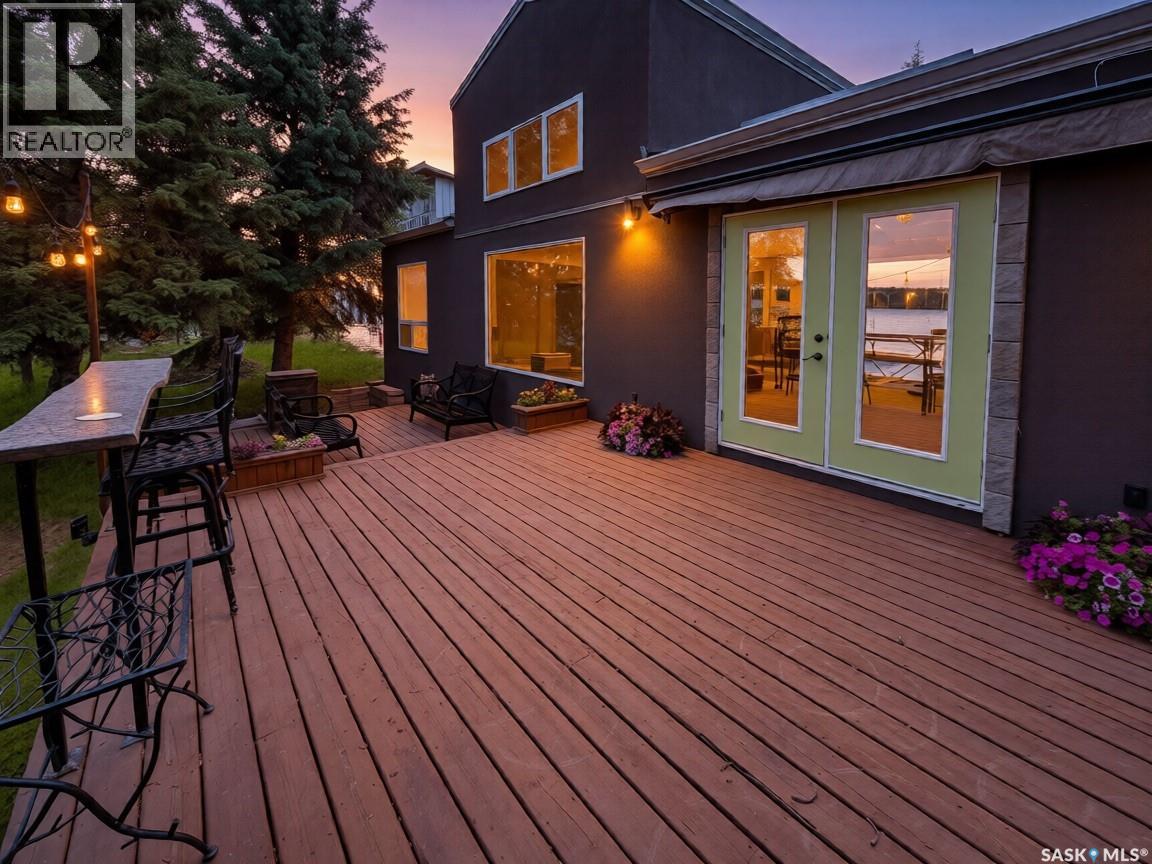 707 Sunset STREET N - 32