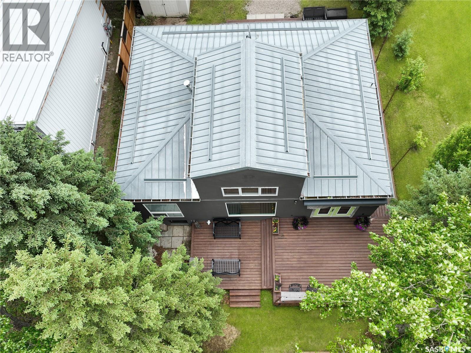 707 Sunset STREET N - 43