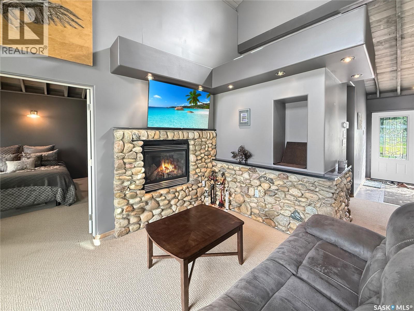 707 Sunset STREET N - 6