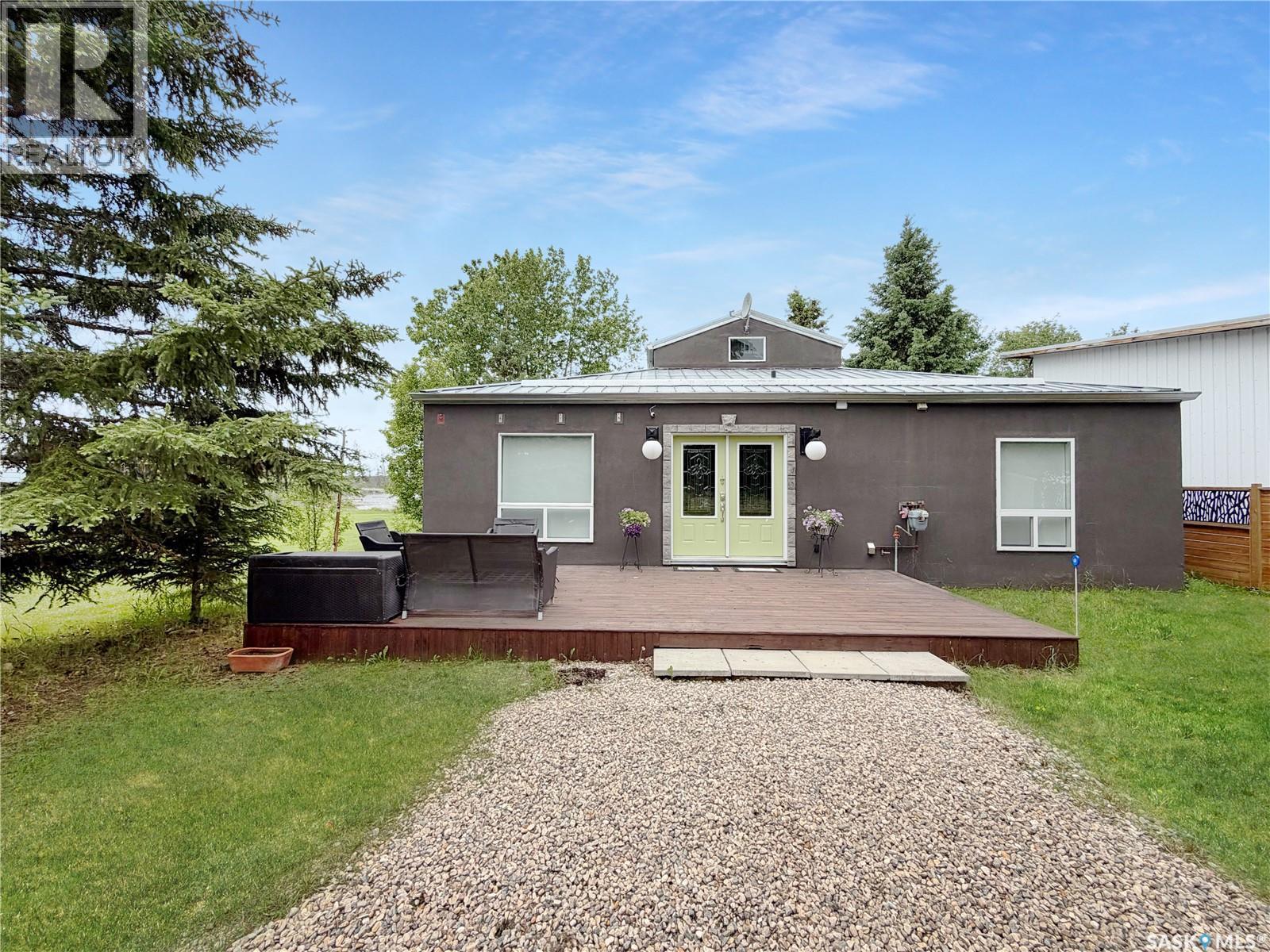 707 Sunset STREET N - 35