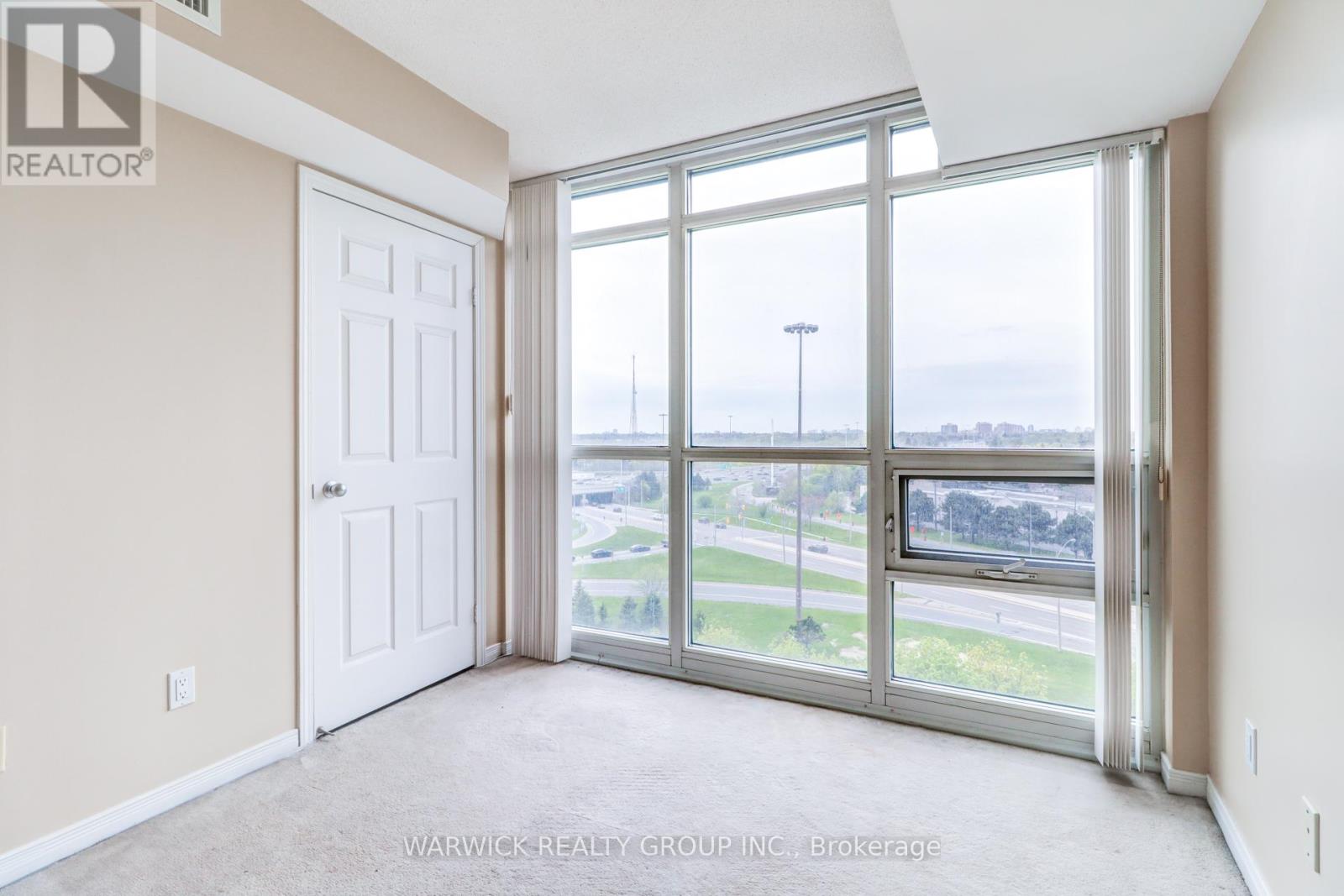 #903 30 HARRISON GARDEN BOULEVARD - 16