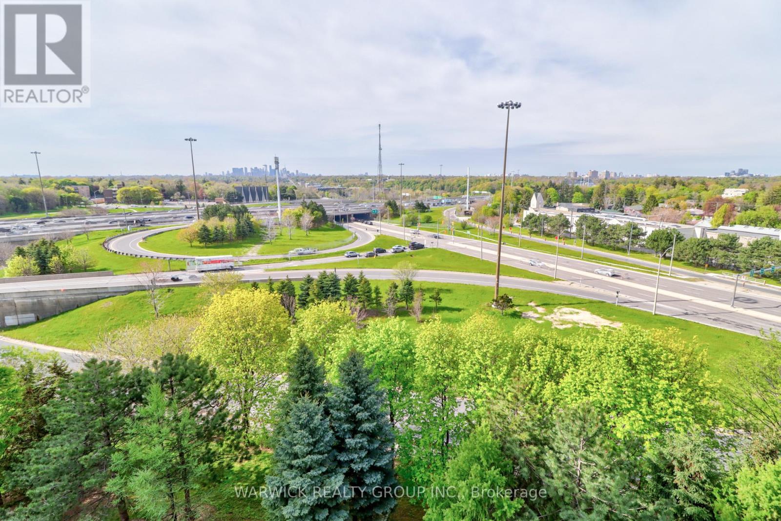 #903 30 HARRISON GARDEN BOULEVARD - 25
