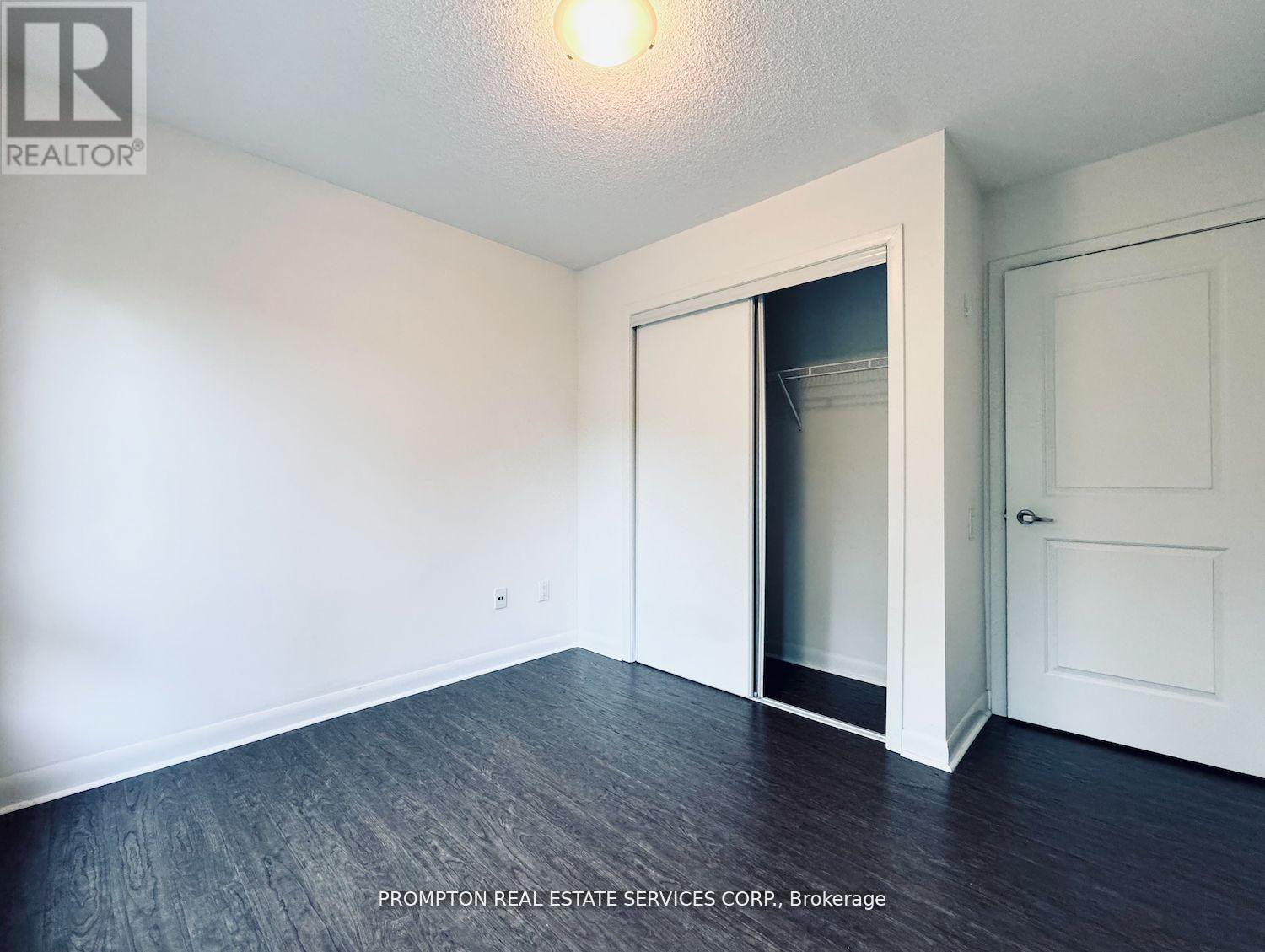 #TH10 19 ANNDALE DRIVE - 9