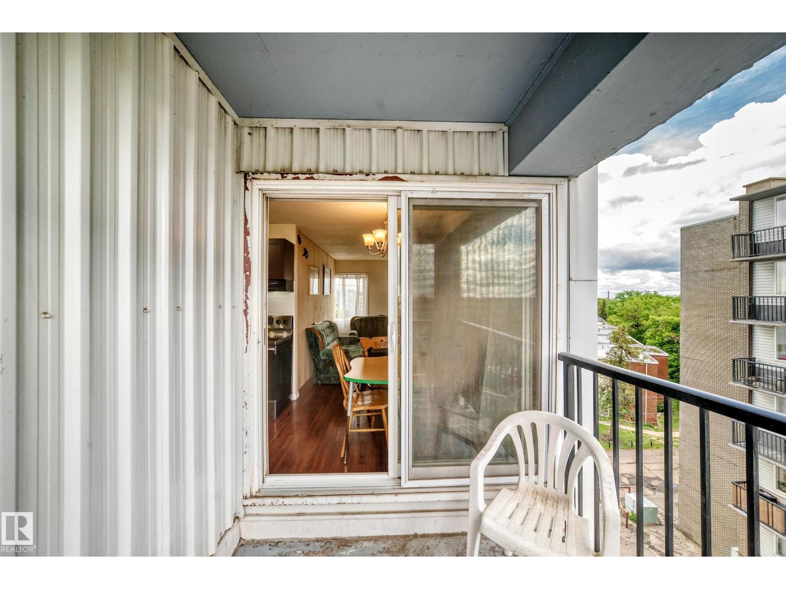 #505 8310 JASPER AV NW — photo 20