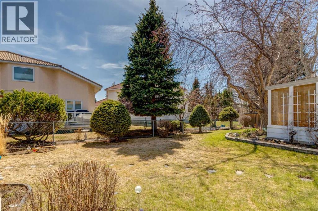 107 Valhalla Crescent NW - 25