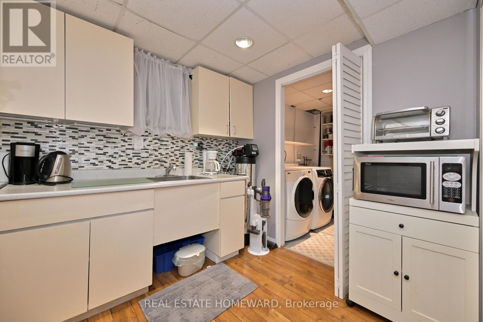 2188 FERGUSON STREET - 33