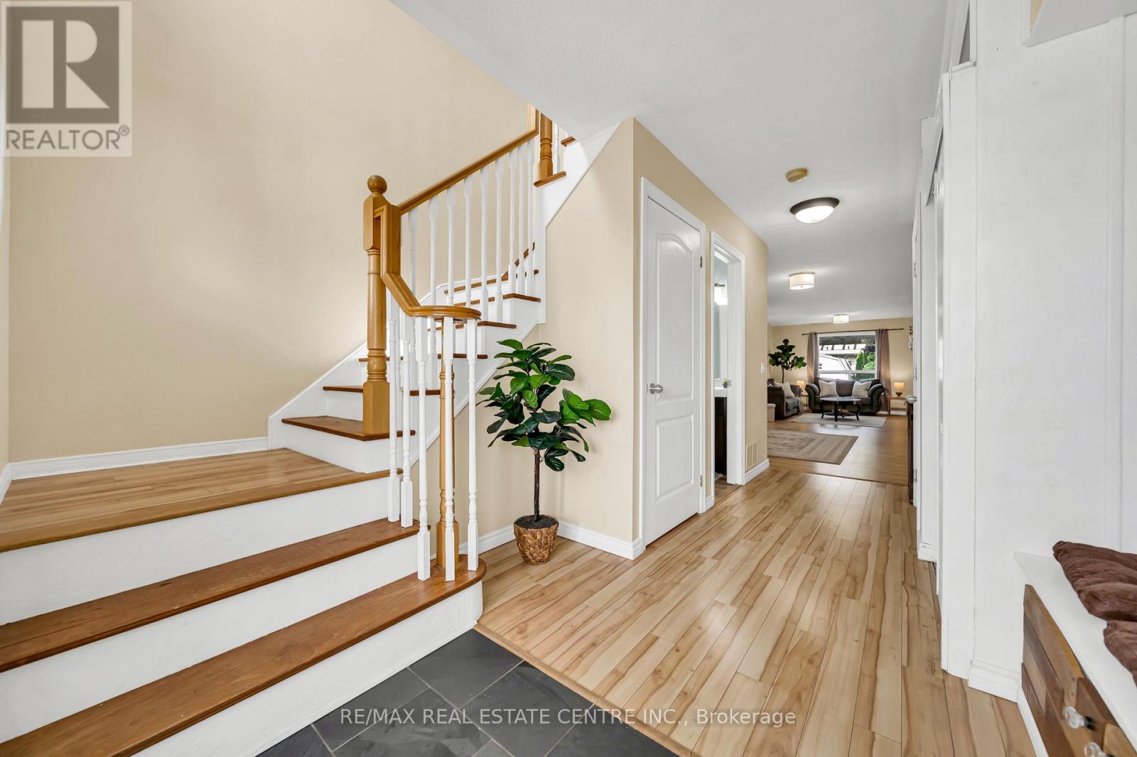 312 RAY STREET - 7
