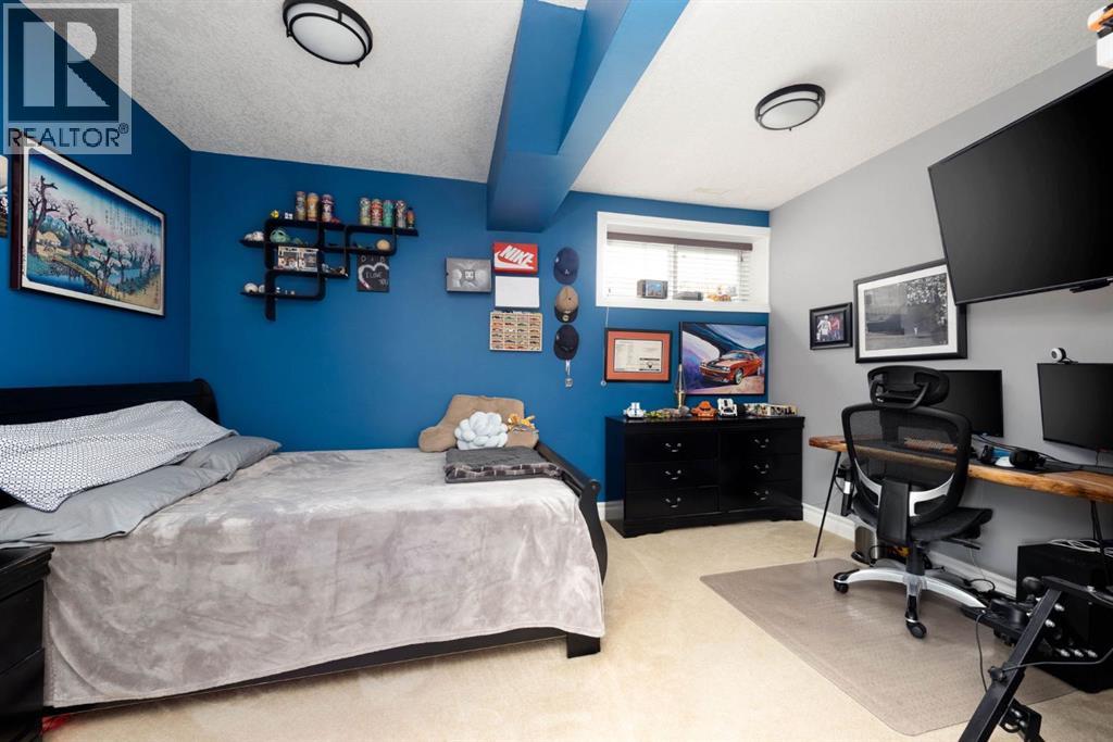 376 Fireweed Crescent — photo 37