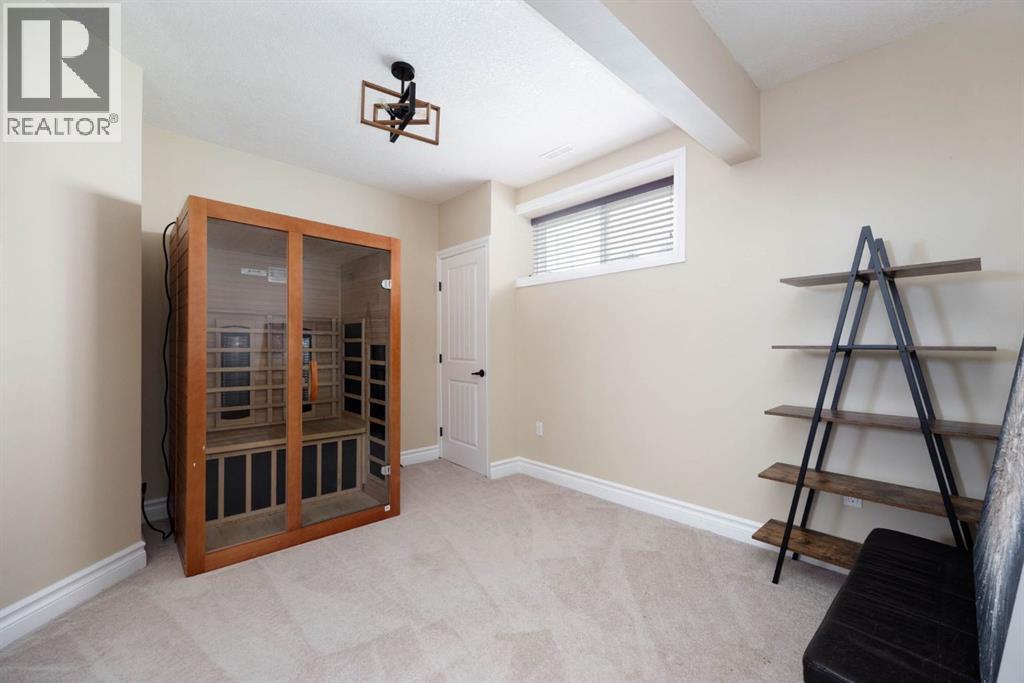 376 Fireweed Crescent — photo 39