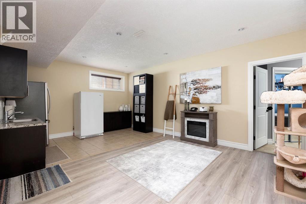 376 Fireweed Crescent — photo 35