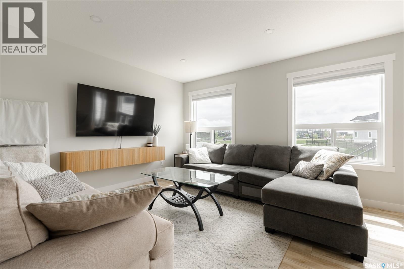 428 Myles Heidt MANOR — photo 13