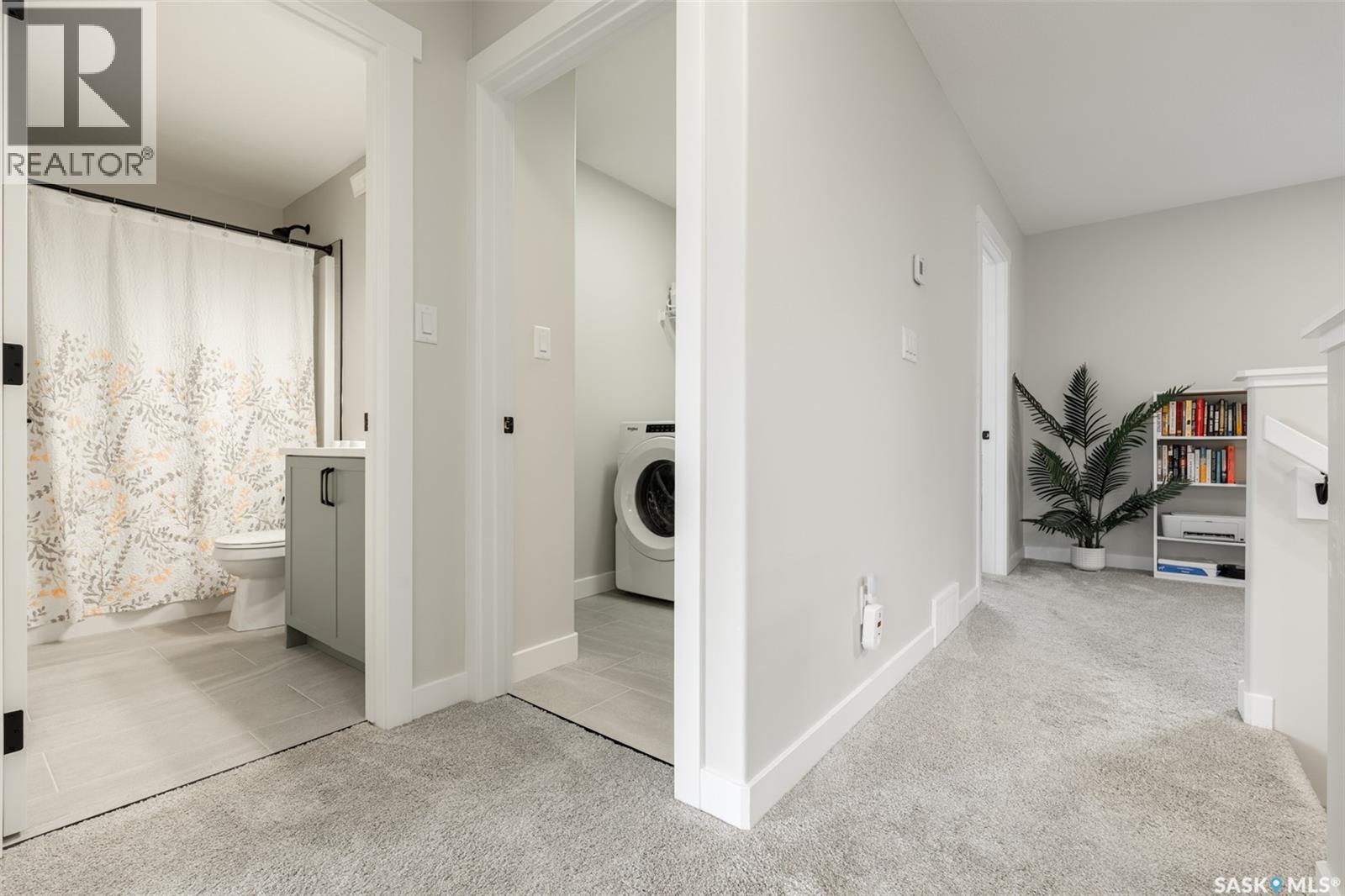 428 Myles Heidt MANOR — photo 32