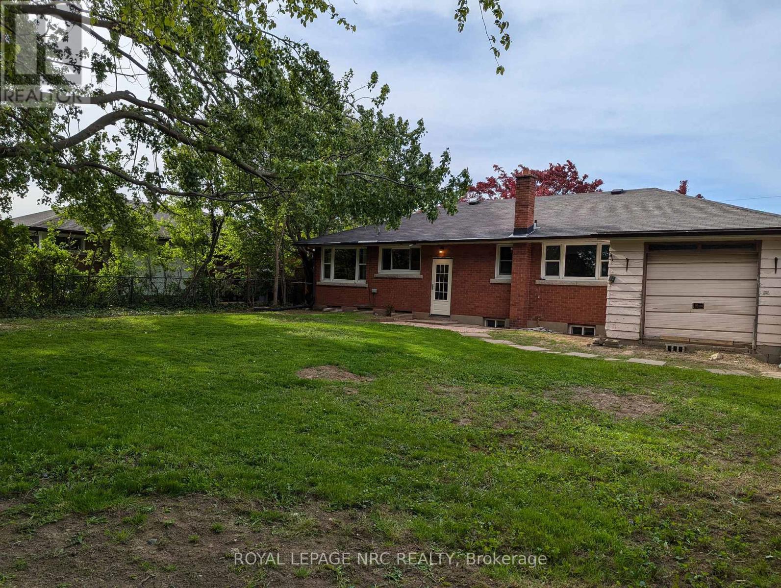 6094 STEVENS STREET E - 32