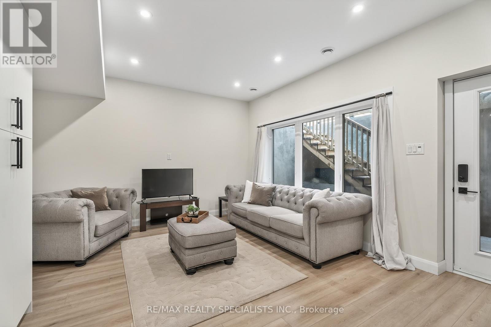 207 MONTFORT STREET, Ottawa. Luxury613. By Peter Sagos - Image 22