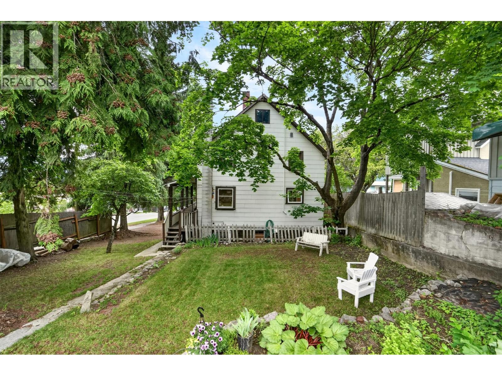 404 Houston Street - Image 2