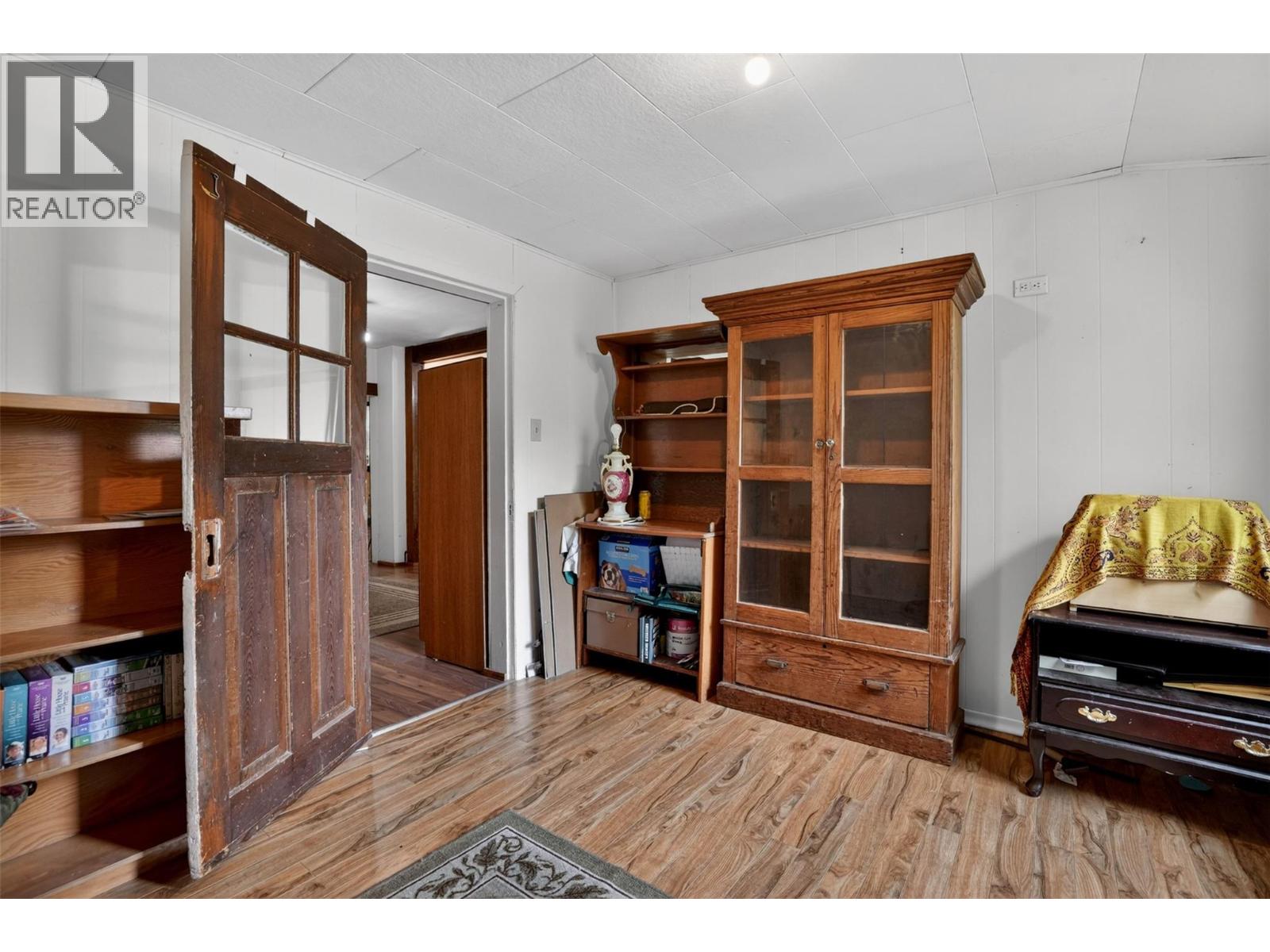 404 Houston Street - 26