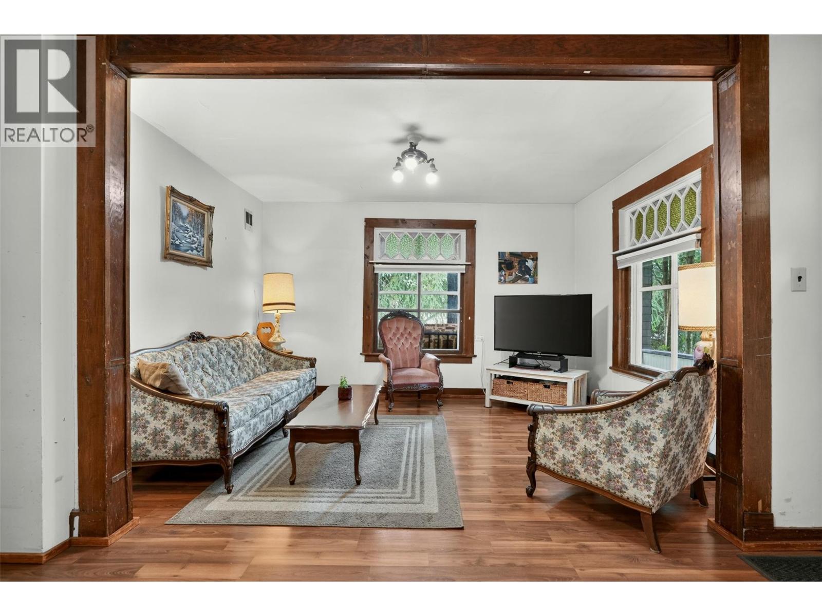 404 Houston Street - 7