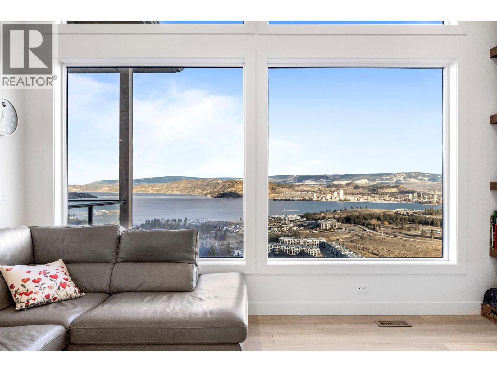 1821 Diamond View Drive, West Kelowna