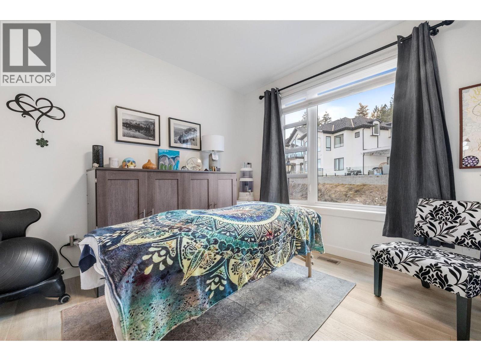  1821 Diamond View Drive, West Kelowna