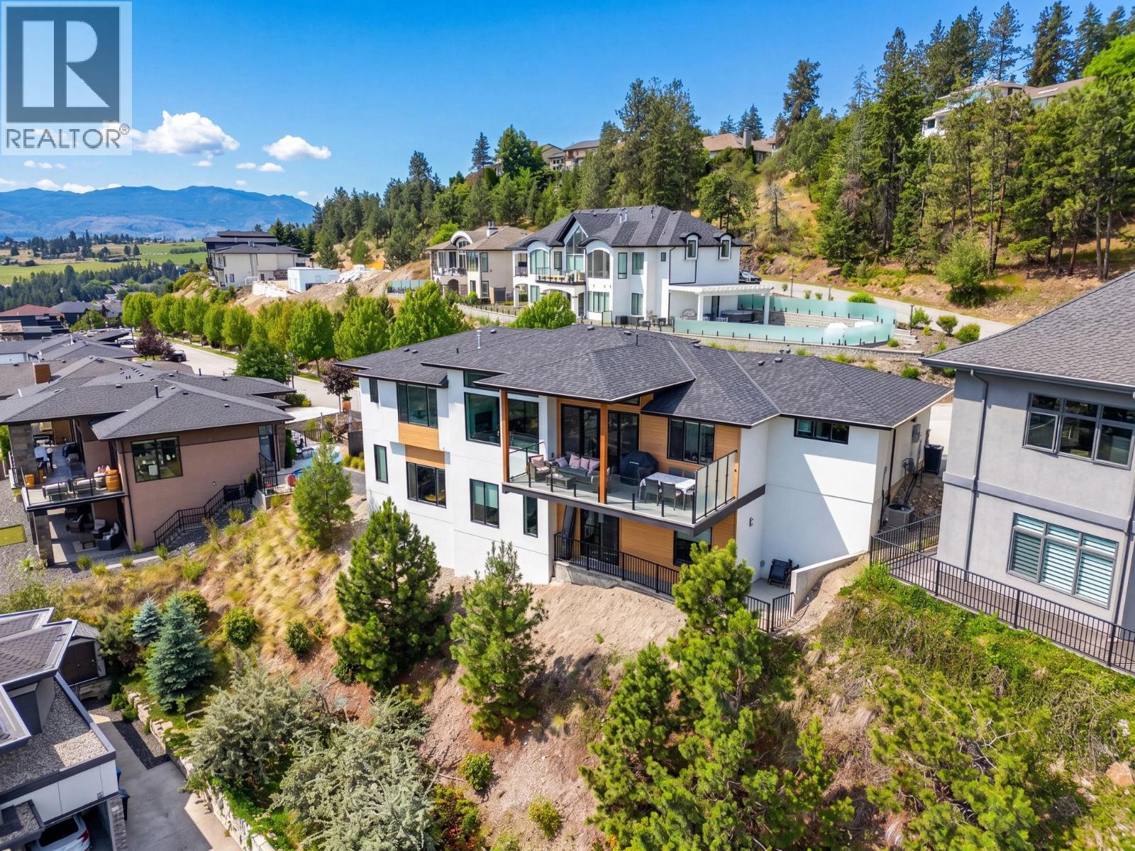  1821 Diamond View Drive, West Kelowna