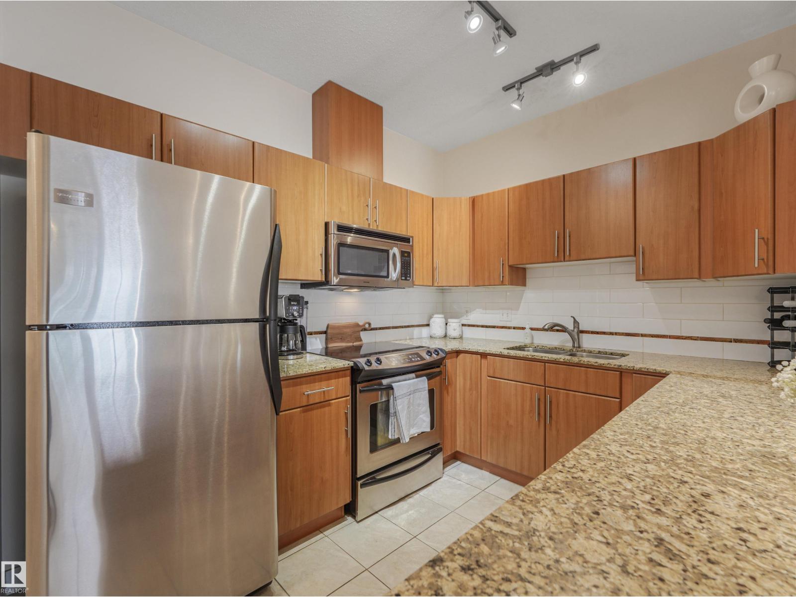 #409 10333 112 ST NW - 12
