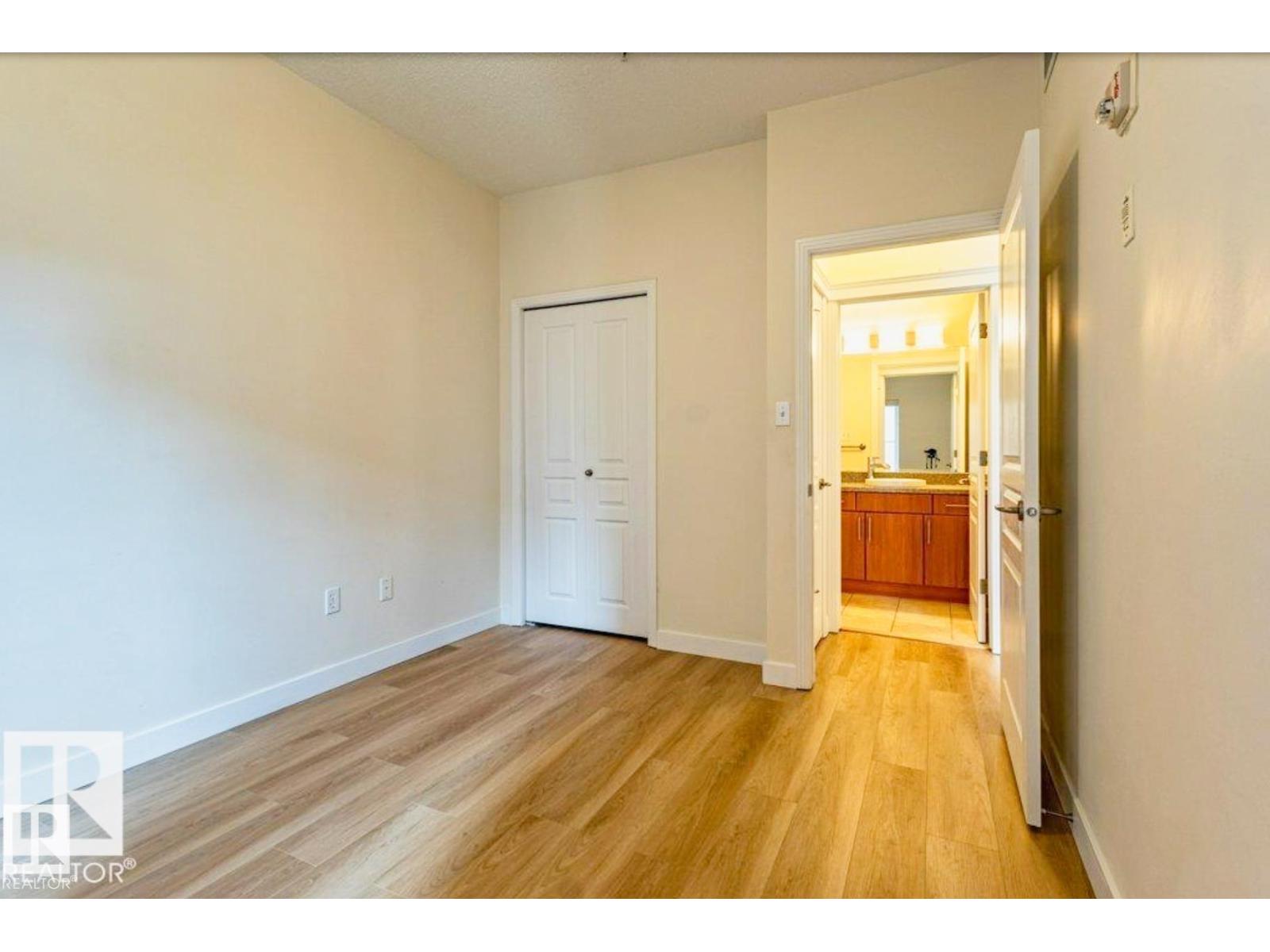 #409 10333 112 ST NW - 22