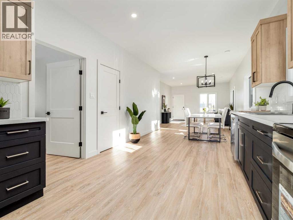 7038 48 Street - 21