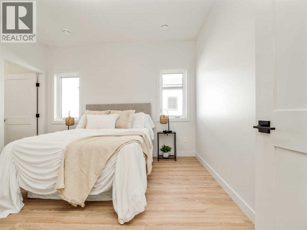 7038 48 Street - 25