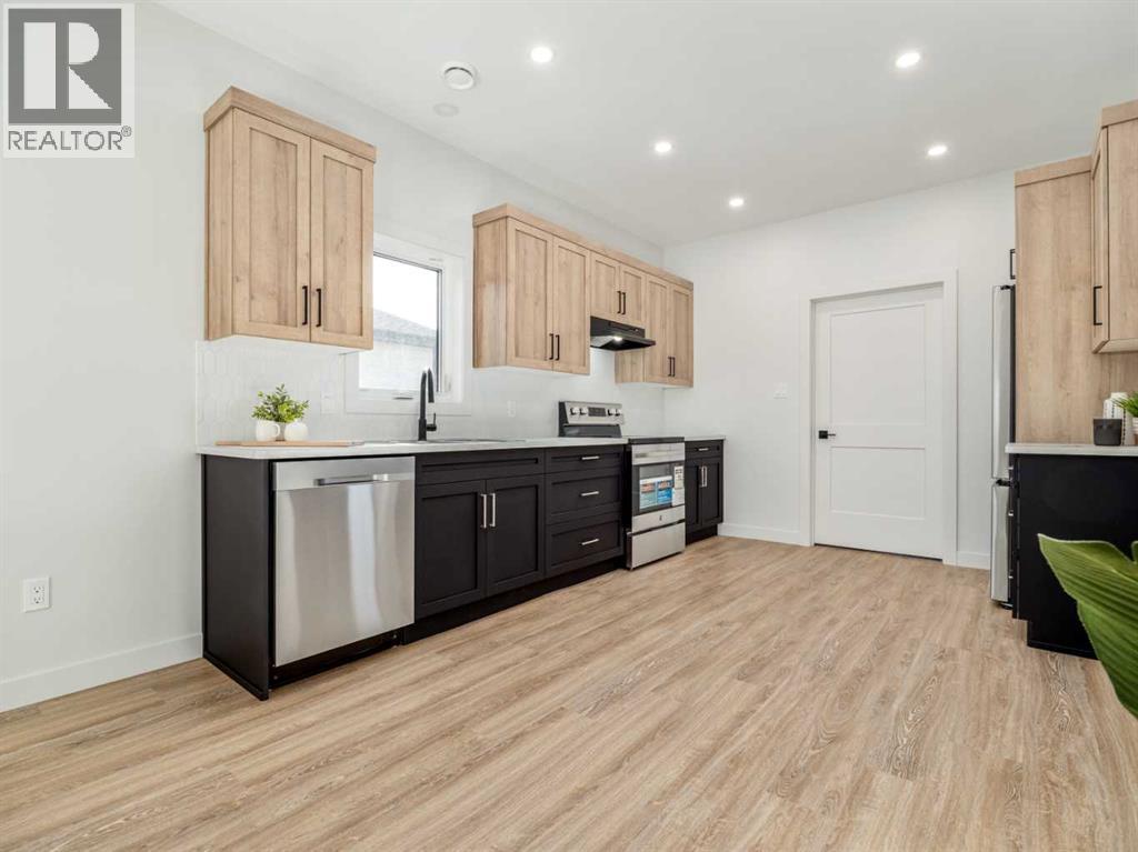 7038 48 Street - 18