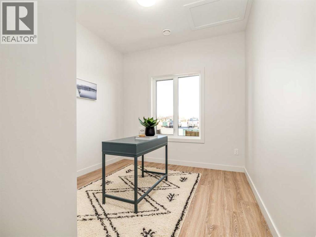 7038 48 Street - 32