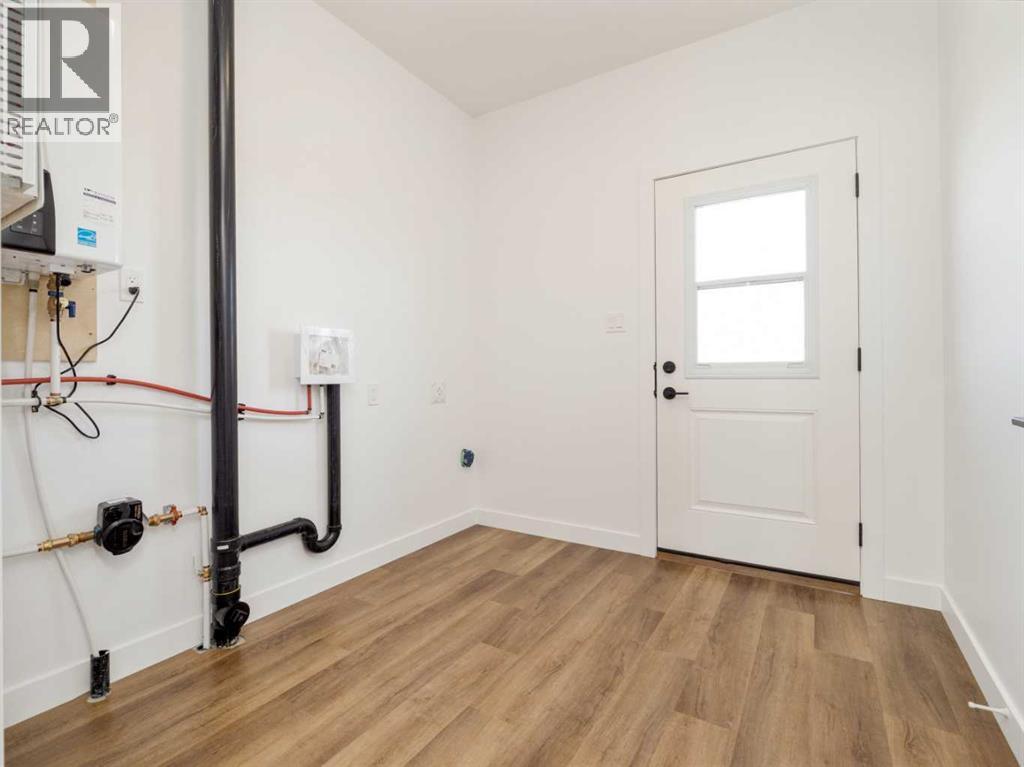 7046 48 Street - 30