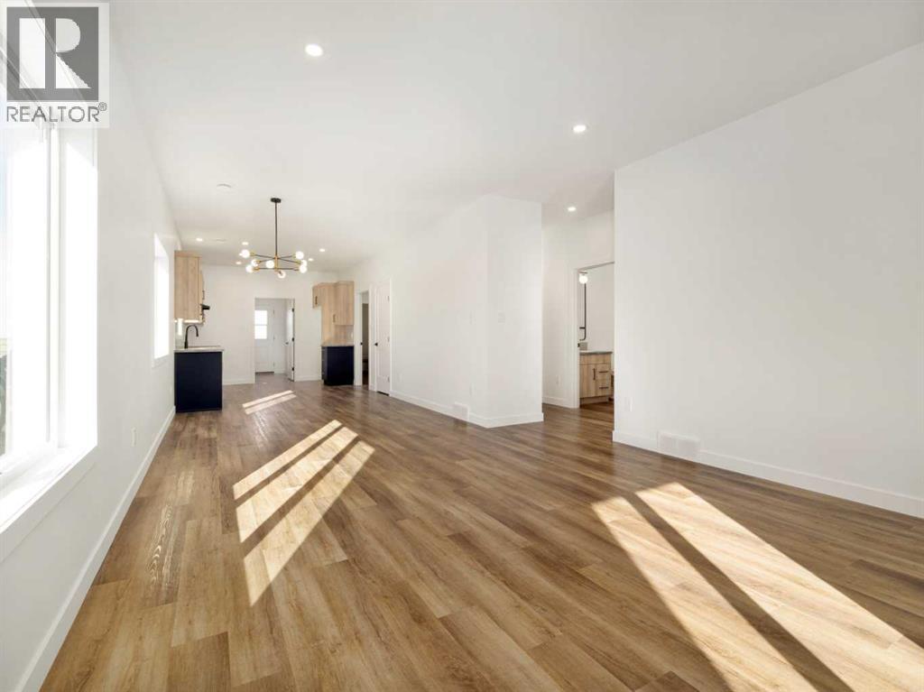 7046 48 Street - 8