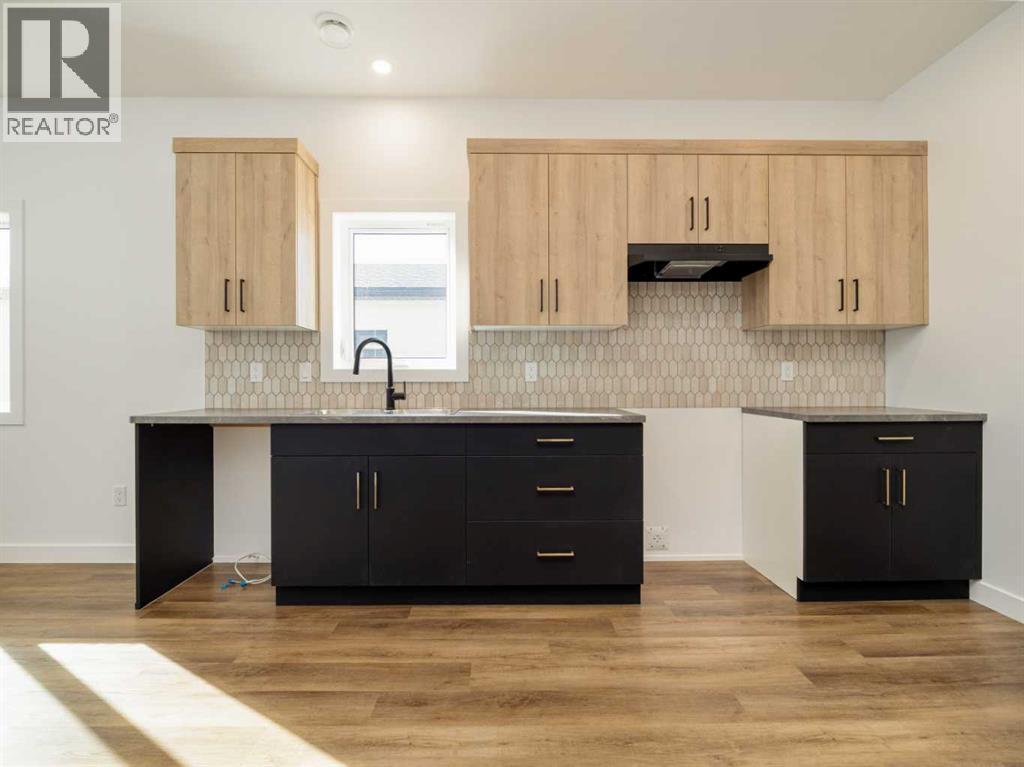 7046 48 Street - 21